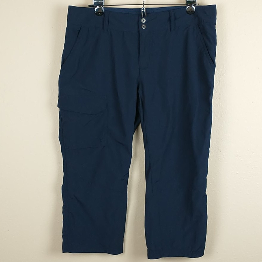 Columbia PFG fishing navy capri pants size 10